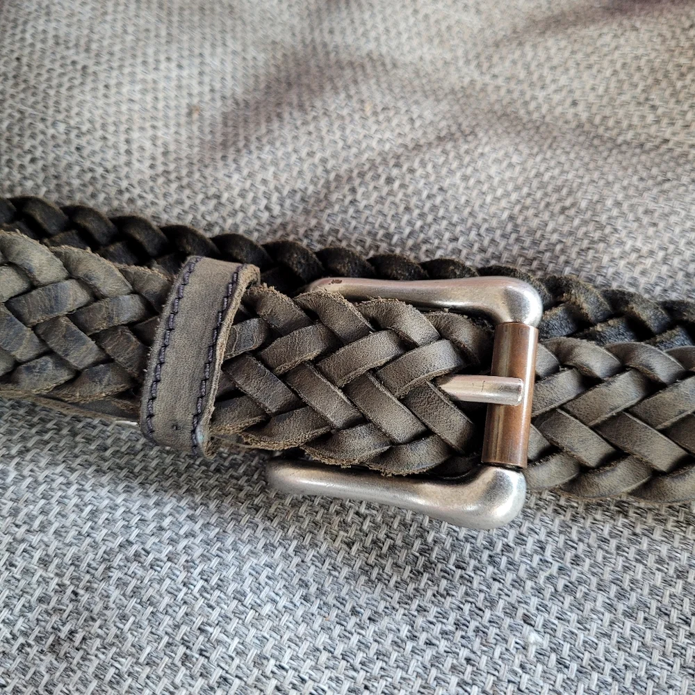Levi's leather braided belt, dark brown, size 38